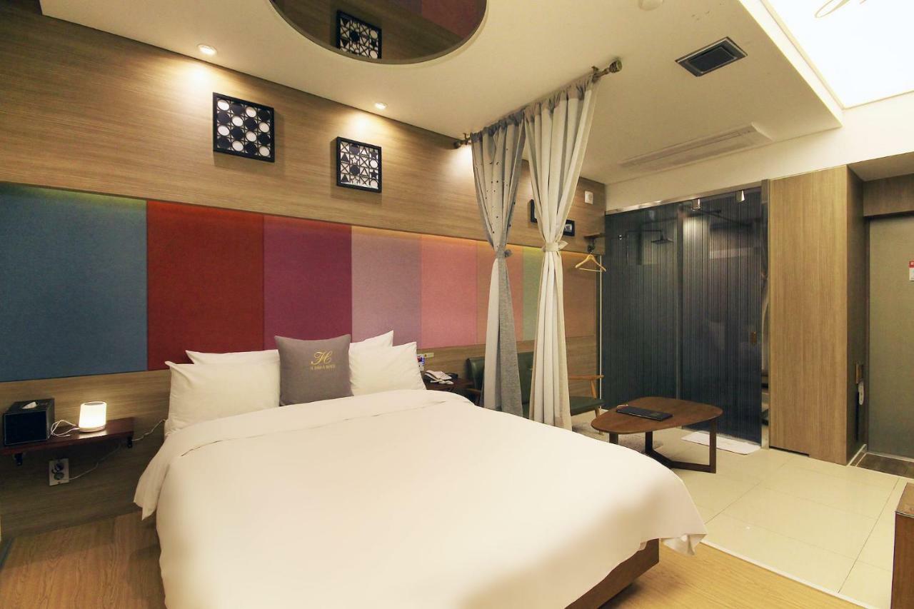 H Drive Hotel Iksan Exterior foto