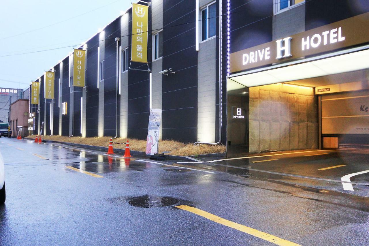 H Drive Hotel Iksan Exterior foto