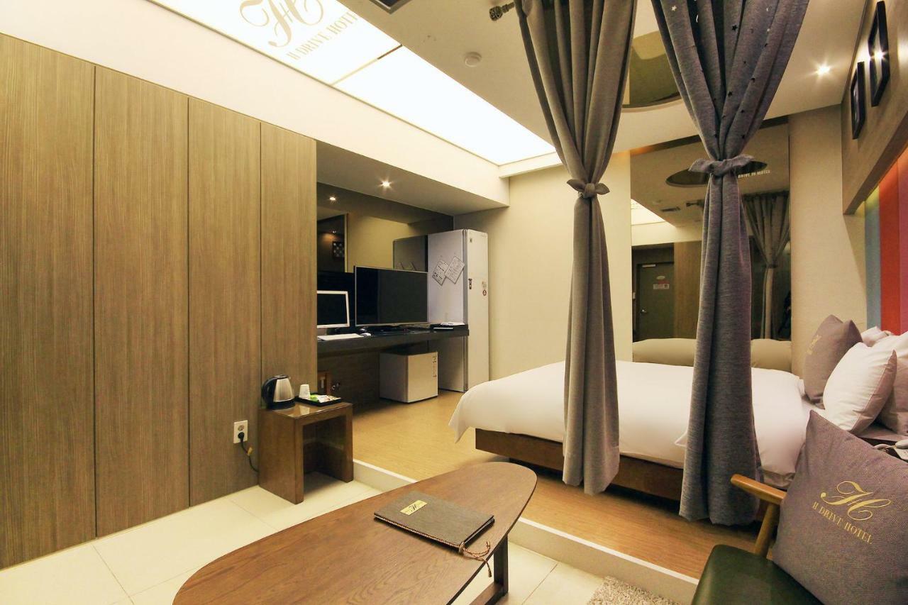 H Drive Hotel Iksan Exterior foto