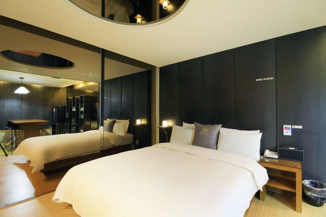 H Drive Hotel Iksan Exterior foto