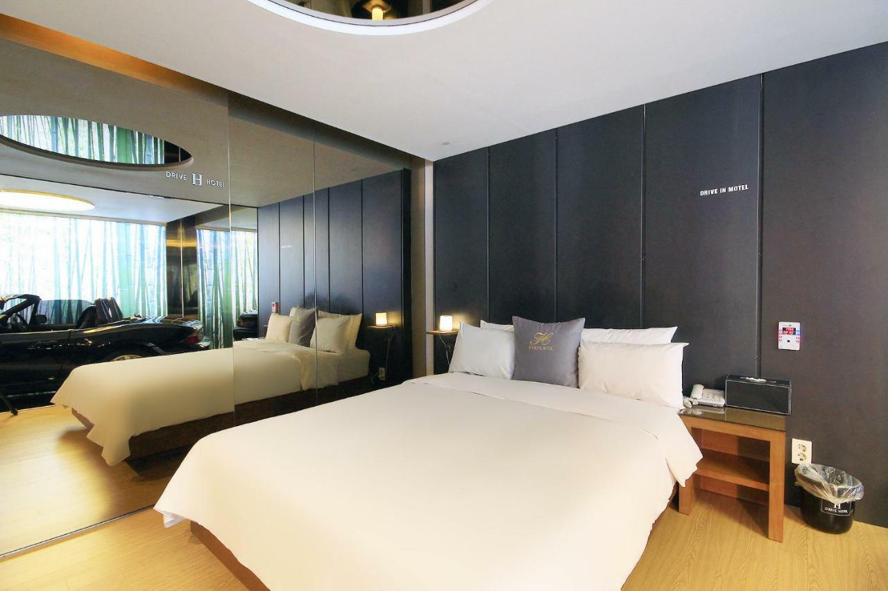 H Drive Hotel Iksan Exterior foto